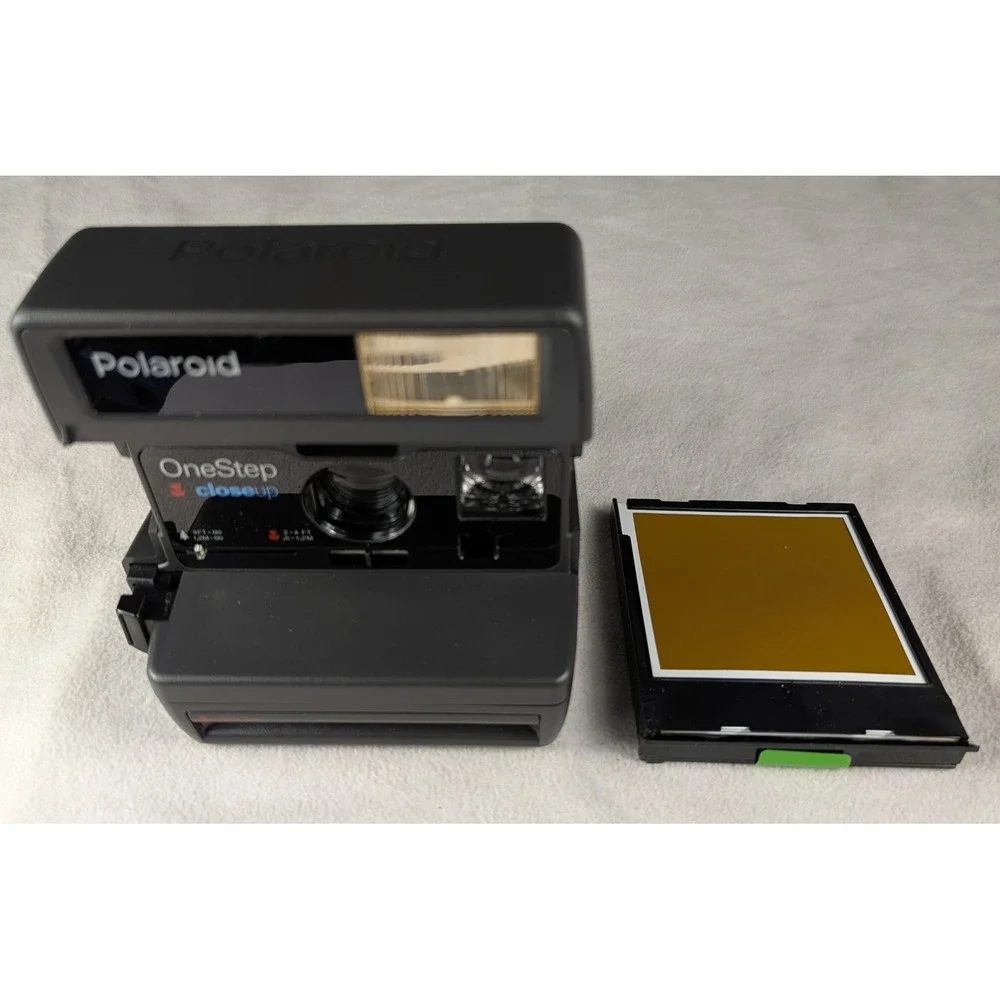 NEW 80's Polaroid OneStep Close Up 600 Instant‎ Camera